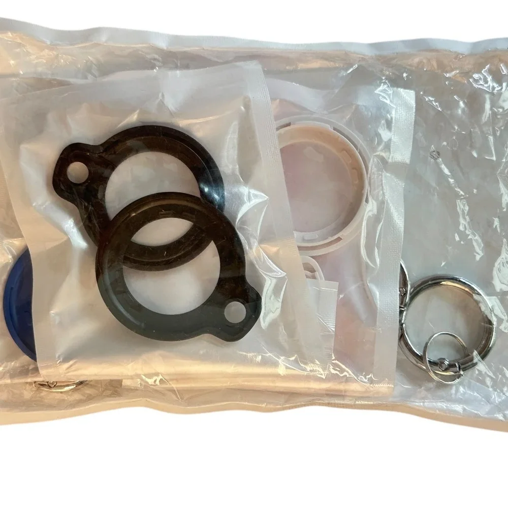 Maledan 4 Pack‎ Air Tag Holder Keychain Protective Air Tag Case Ant Scratch